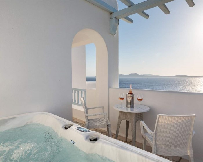 Saint John Hotel Villas & Spa, Ornos, Grčka — Room Signature Aegean with Outdoor Jetted Tub Sea View