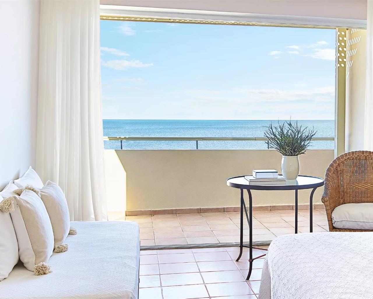 Grecotel Luxme Oasis at Riviera Olympia Aqua Park, Lutra Kilinis, Grčka — Bungalow Sea View