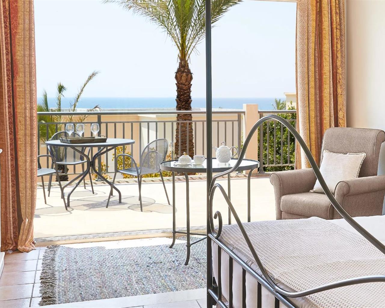 Grecotel Luxme Oasis at Riviera Olympia Aqua Park, Lutra Kilinis, Grčka — Family Bungalow Sea View