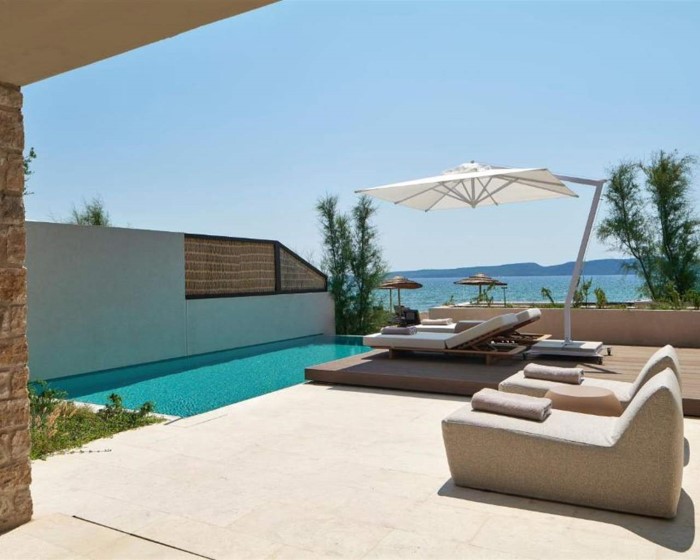 W Costa Navarino Adults Only, Costa Navarino, Pilos, Grčka — Suite 1 BedRoom Escape Agora Beachfront Infinity