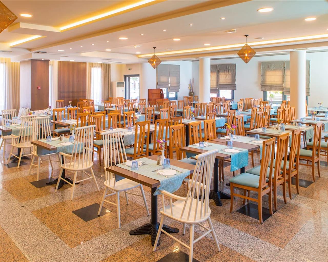 Mediterranean Resort Hotel, Grčka — fotografija 17