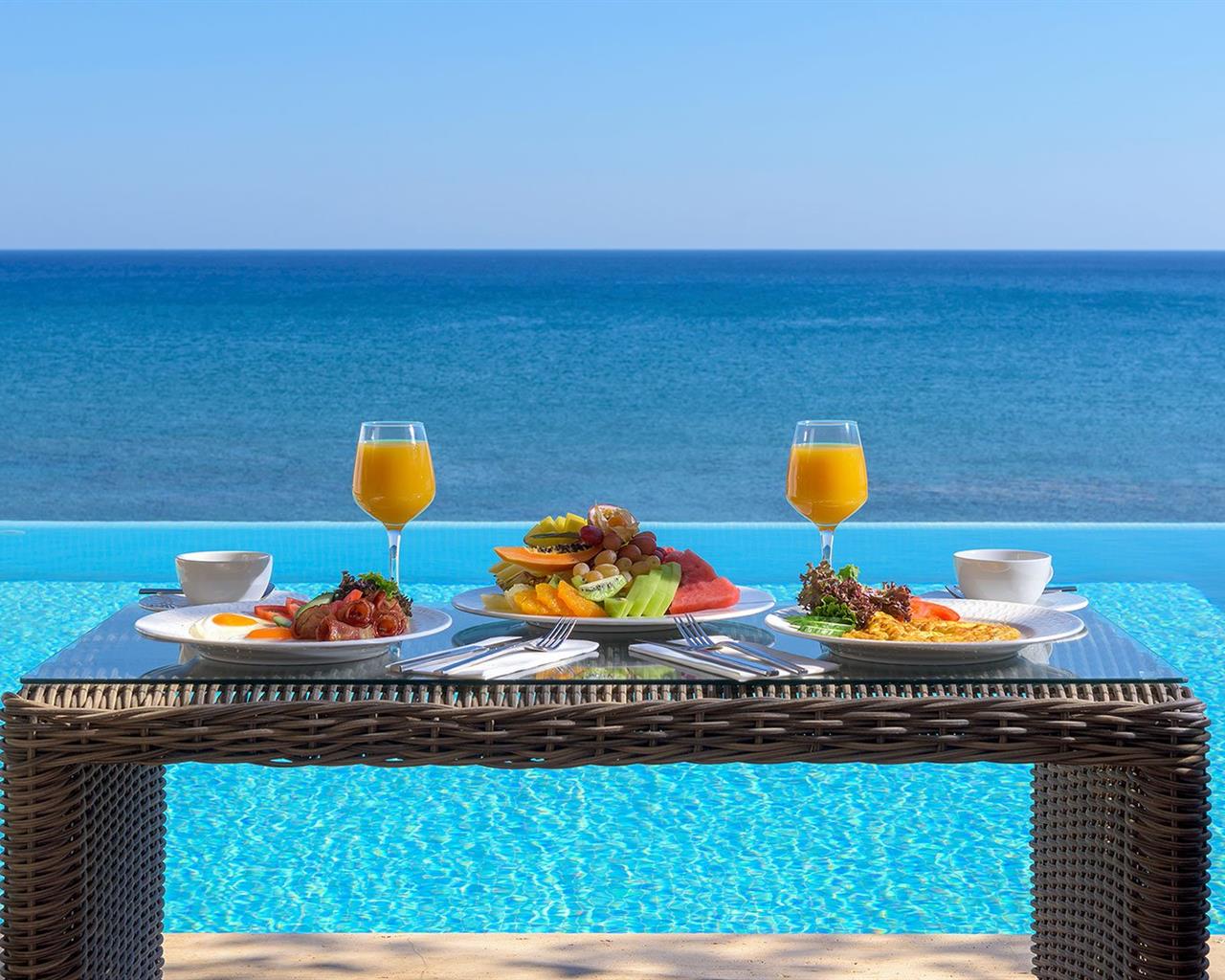 Atrium Prestige Thalasso Spa Resort & Villas, Rodos, Grčka — Villa Platinum Beach Front with Private Pool/Signature Collection Sea View