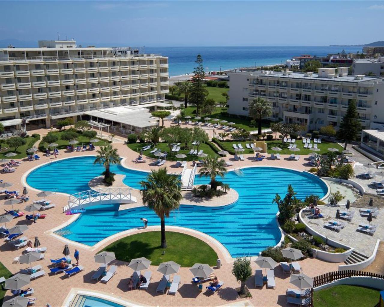 Electra by the Sea, Iksia