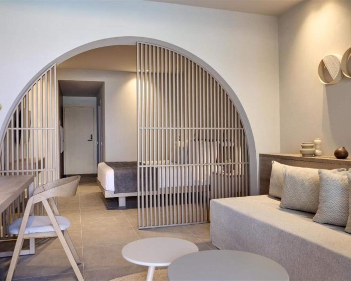 Elissa Adults-Only Lifestyle Beach Resort, Koskinu, Grčka — Junior Suite Sharing Pool Pool View