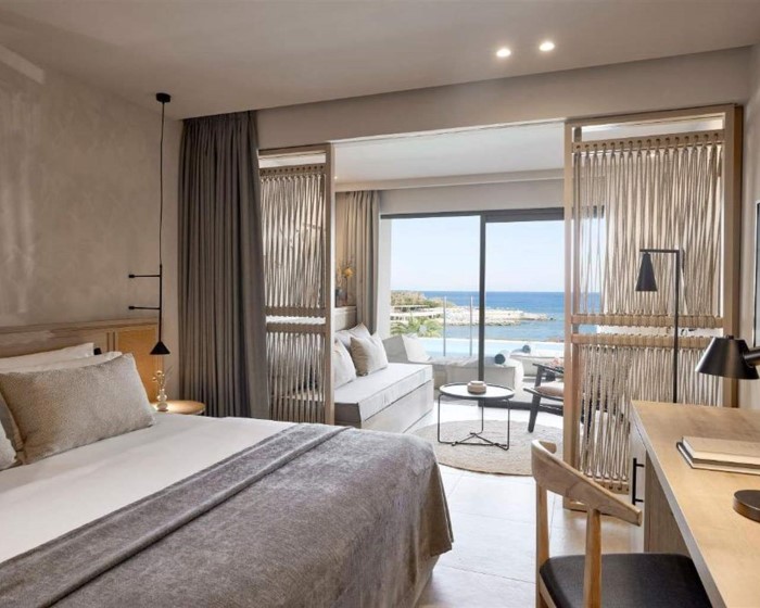 Helea Lifestyle Beach Resort, Koskinu, Grčka — Suite Open Plan Swim Up Sea View