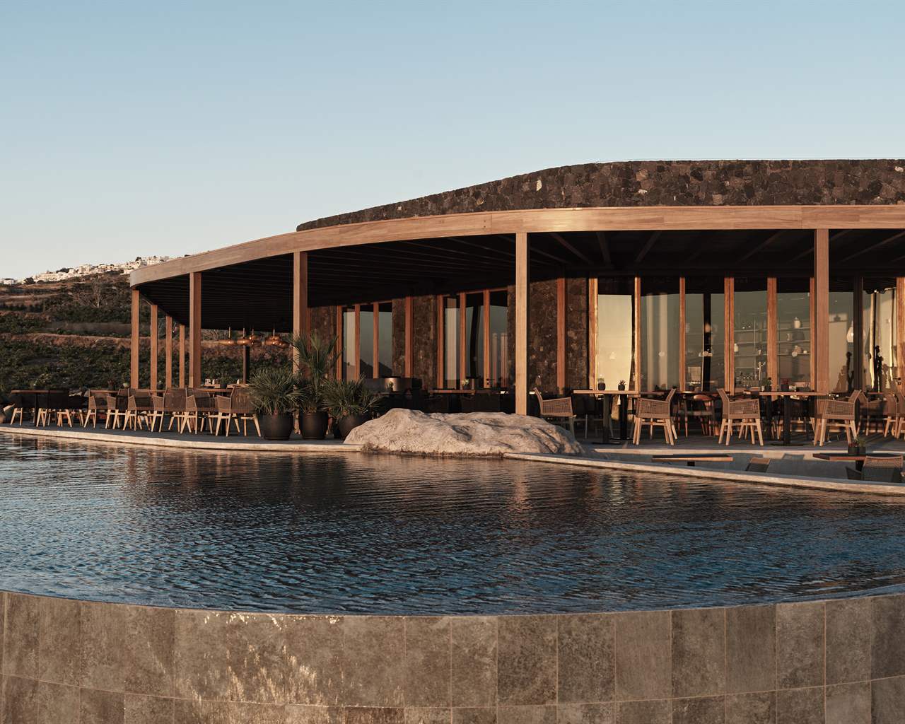 Magma Resort Santrorini, In The Unbound Collection by Hyatt, Firostefani, Grčka — fotografija 1
