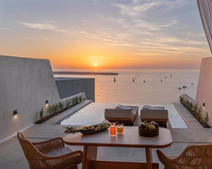 Santo Mine Oia Suites Adults Only, Oia, Grčka — Junior Suite Private Pool Cave Junior Suite Sea View