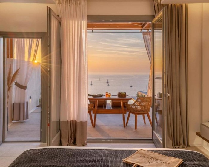 Santo Mine Oia Suites Adults Only, Oia, Grčka — Junior Suite With Jacuzzi Exclusive Sunset Junior Suite Sea View