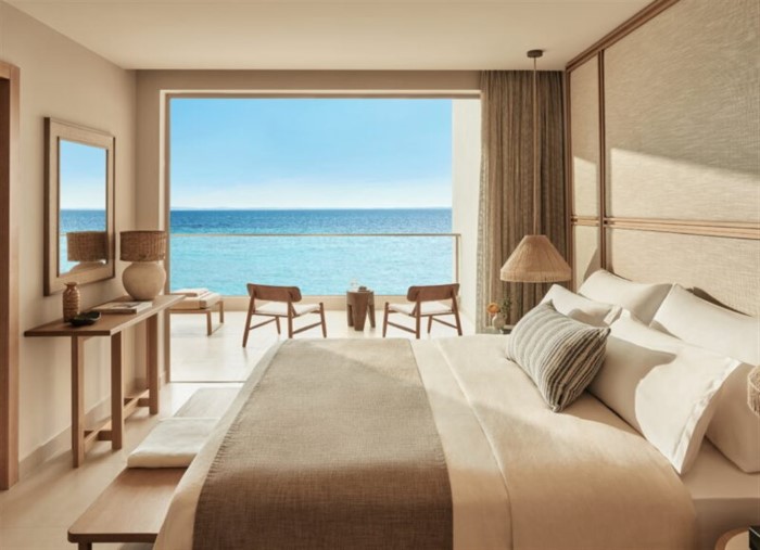 Ikos Olivia, Gerakini, Grčka — Bungalow Suite 1 BedRoom Deluxe Balcony Beach Front