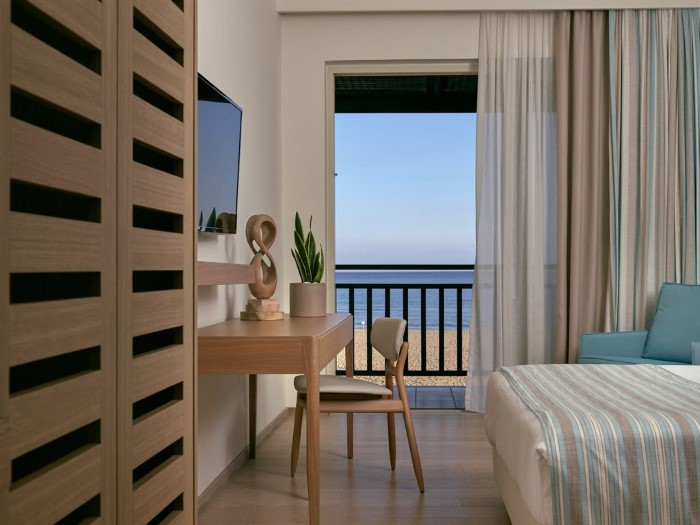 Pilot Beach Resort Chania, Hania, Grčka — Bungalow Twin Sea Front