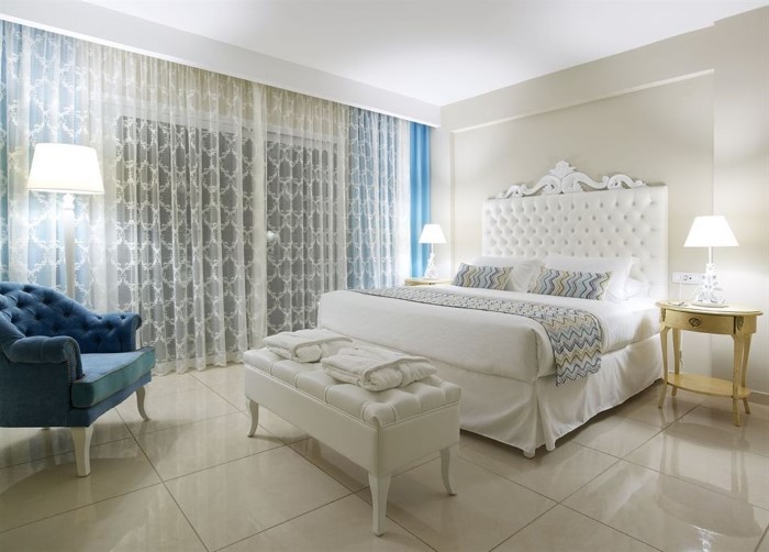 Anemos Luxury Grand Resort, Georgiupolis, Grčka — Double Room Deluxe Sharing Pool