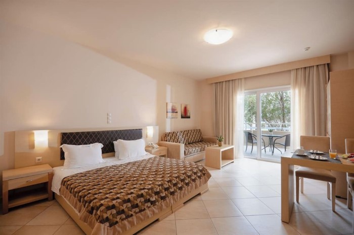 Molos Bay Hotel, Kisamos, Grčka — Double Room Land View