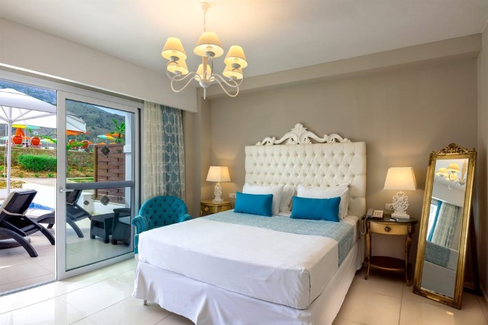Anemos Luxury Grand Resort, Georgiupolis, Grčka — Family Room 2 BedRoom Deluxe Private Pool