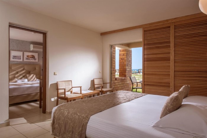 Bella Beach Hotel, Hersonisos, Grčka — Family Room 2 BedRoom Garden View
