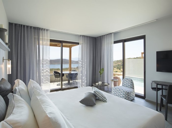 Cayo Exclusive Resort & Spa, Grčka — Family Room 2 BedRoom Private Pool Interconnecting Sea View