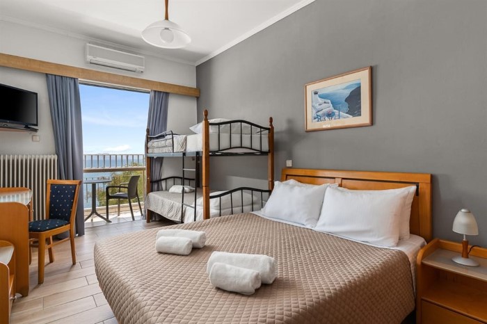 Stefania Beach Hotel By Anayia All-Inclusive Resorts, Amirantos, Grčka — Family Room BunkBed Standard Side Sea View