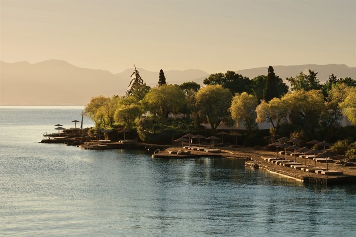 Minos Beach Art Hotel, Agios Nikolaos, Grčka — plaža