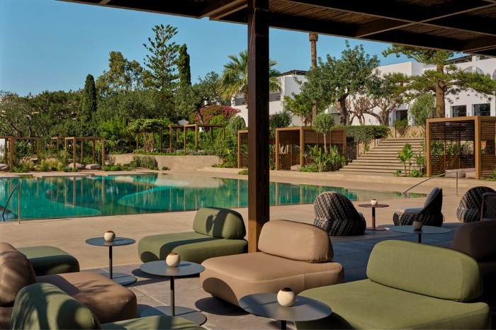 Minos Beach Art Hotel, Agios Nikolaos, Grčka — plaža