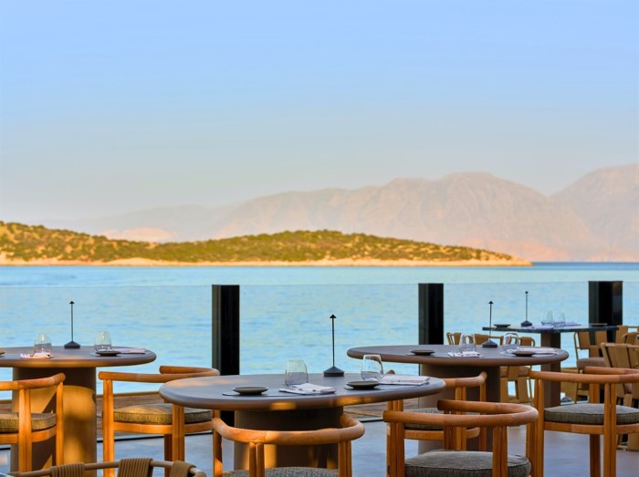 Minos Beach Art Hotel, Agios Nikolaos, Grčka — plaža