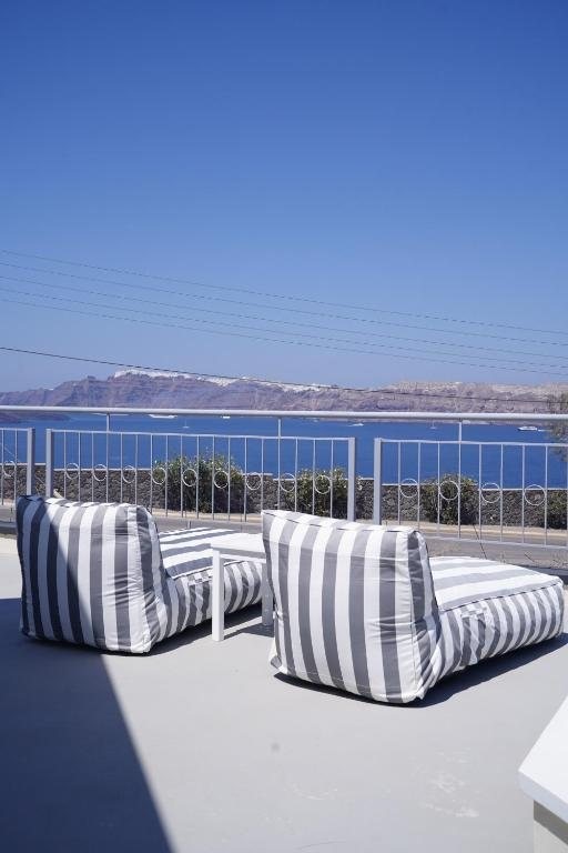 The Noverian Bios Caldera Sunset Suites, Akrotiri, Grčka — smeštajna jedinica