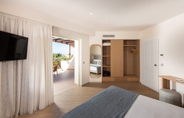 Pilot Beach Resort Chania, Hania, Grčka — Suite Deluxe Panorama