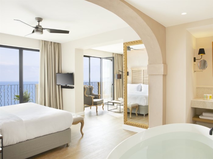 Nido-Adults only, Agios Ioannis Peristeron, Grčka — Suite  Deluxe Whirlpool Sea View