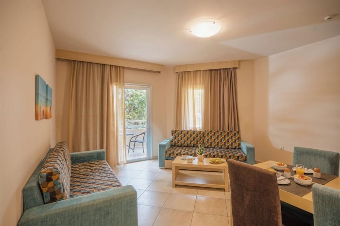 Molos Bay Hotel, Kisamos, Grčka — Suite Land View