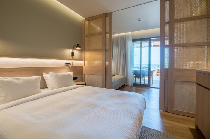 Senseana Sea Side Resort & Aquadventure, Iraklion, Grčka — Suite Petite with Outdoor Hot Tub Suite Sea View