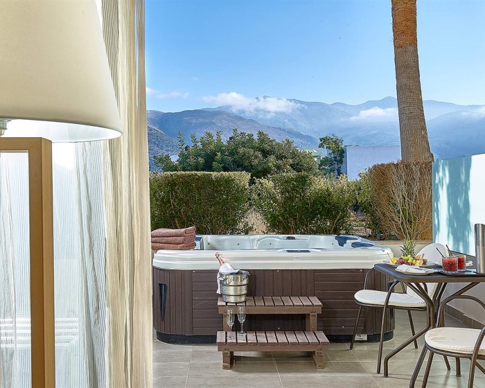 Castello Boutique Resort & Spa Adults Only, Sisi, Grčka — Double Room Superior with Open Air Jacuzzi Mountain View