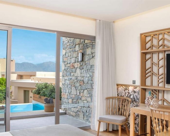 Zeus Eleva Mirabello Bay, Agios Nikolaos, Grčka — Junior Bungalow Suite Garden View