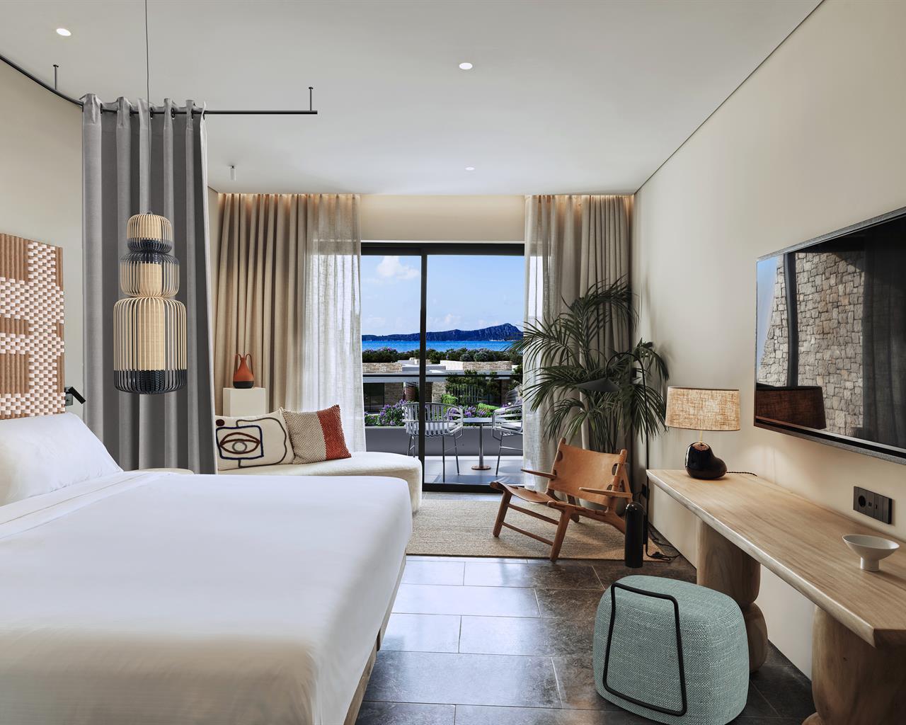 W Costa Navarino Adults Only, Costa Navarino, Pilos, Grčka — Guestroom Deluxe Bay View, Partial Sea View