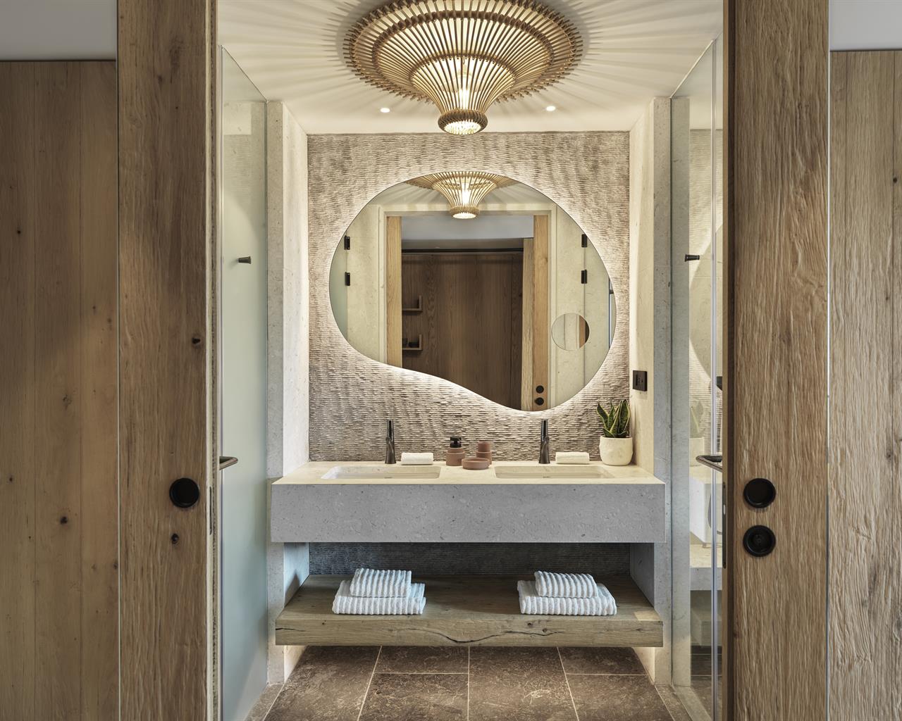W Costa Navarino Adults Only, Costa Navarino, Pilos, Grčka — Guestroom Premier Infinity Swim Up Garden View