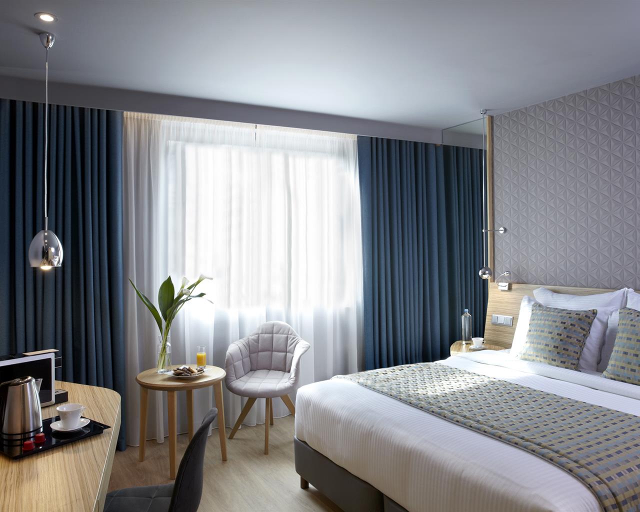 Zeus Wyndham Grand Athens, Monastiraki, Grčka — Double for Single Use Standard Atrium View